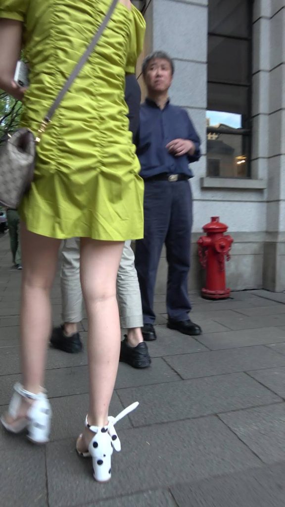 精選街拍攝影 No.003 性感連衣裙性感高跟美眉 [1V/942MB]插圖3