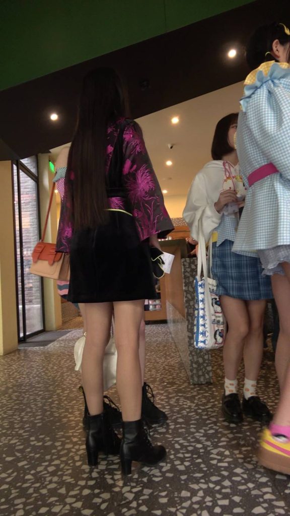 精選街拍攝影 No.005 可愛的長腿長發(fā)美眉 [1V/2.60GB]插圖5