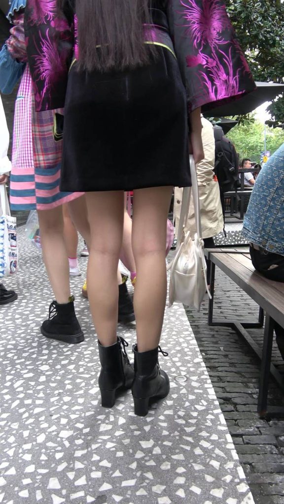 精選街拍攝影 No.005 可愛的長腿長發(fā)美眉 [1V/2.60GB]插圖3