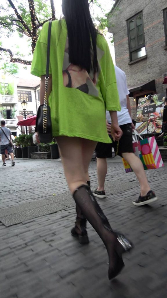 精選街拍攝影 No.007 美腿長靴黑色鴨舌帽美眉 [1V/1.15GB]插圖4