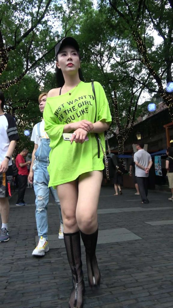 精選街拍攝影 No.007 美腿長靴黑色鴨舌帽美眉 [1V/1.15GB]插圖5