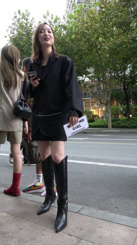 精選街拍攝影 No.011 長(zhǎng)靴時(shí)尚美女 [1V/1.33GB]-無(wú)料攝影圈