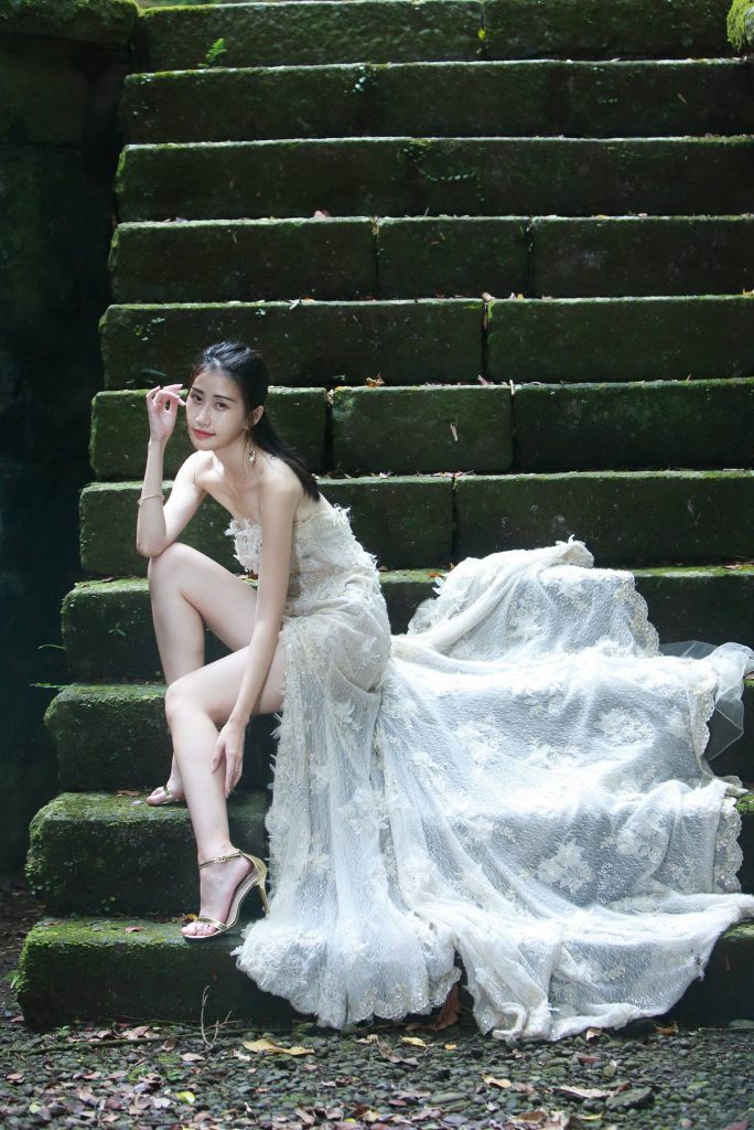 精選街拍攝影 No.060 王紅 簍空白紗涼高美腿 [70P/81MB]插圖4