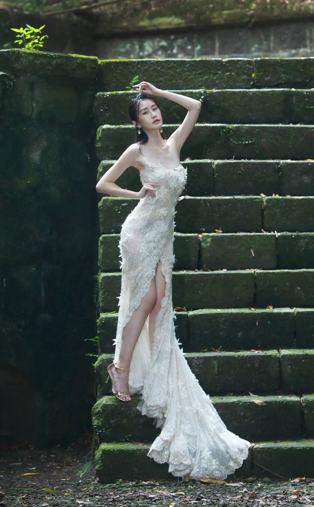 精選街拍攝影 No.060 王紅 簍空白紗涼高美腿 [70P/81MB]插圖3