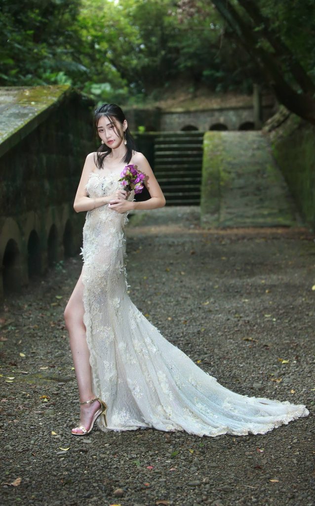 精選街拍攝影 No.060 王紅 簍空白紗涼高美腿 [70P/81MB]插圖1