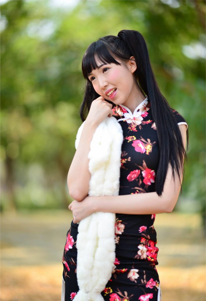 精選街拍攝影 No.078 Yui瑜姬短旗袍絲襪高跟美腿[83P/248MB]插圖