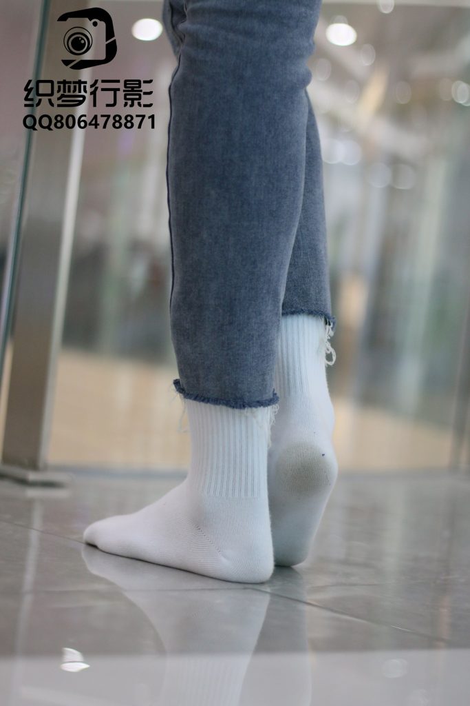 [織夢映像]NO.018 大家閨秀大美女白襪裸足[100P/1V/2.22GB]插圖3