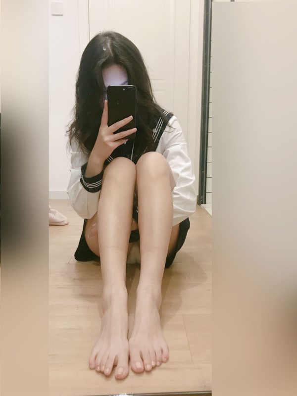 安喬喬兒(Nia喬喬) NO.006 學姐來了[124P/223MB]-無料攝影圈