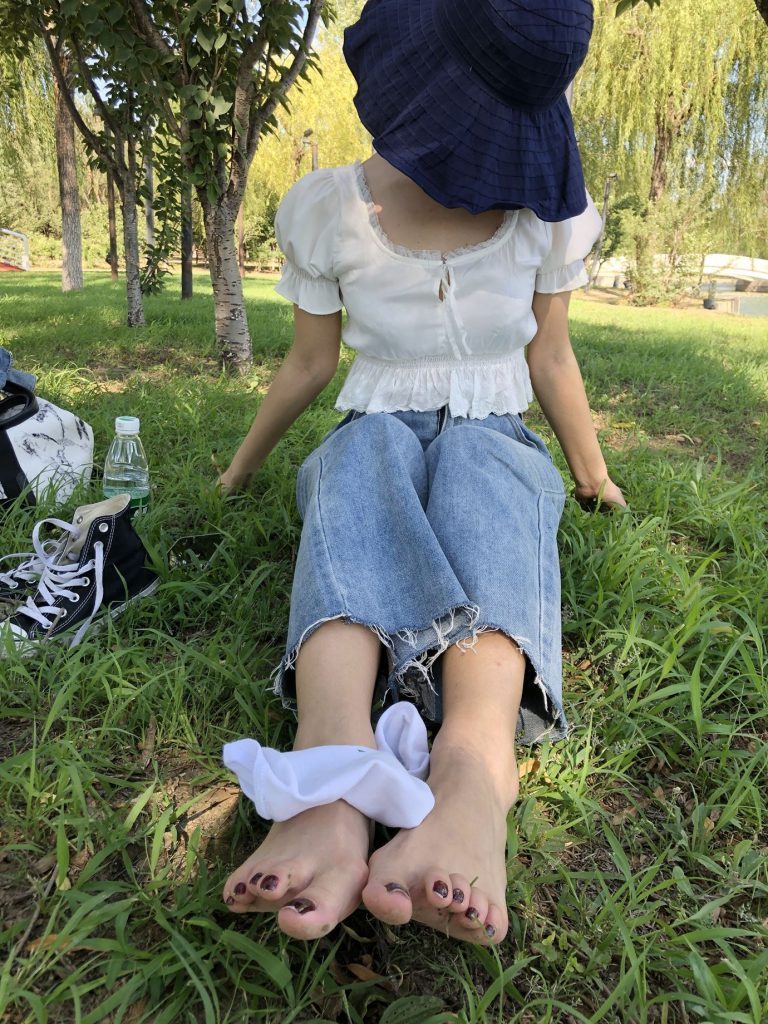 安喬喬兒(Nia喬喬) NO.007 喬喬臟腳底[100P/546MB]插圖2