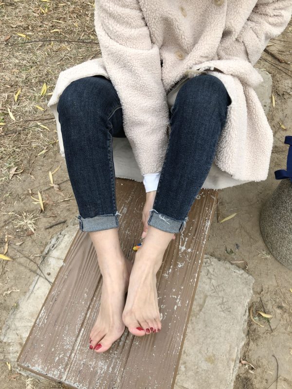 安喬喬兒(Nia喬喬) NO.010 紅甲果足[129P/760MB]-無料攝影圈