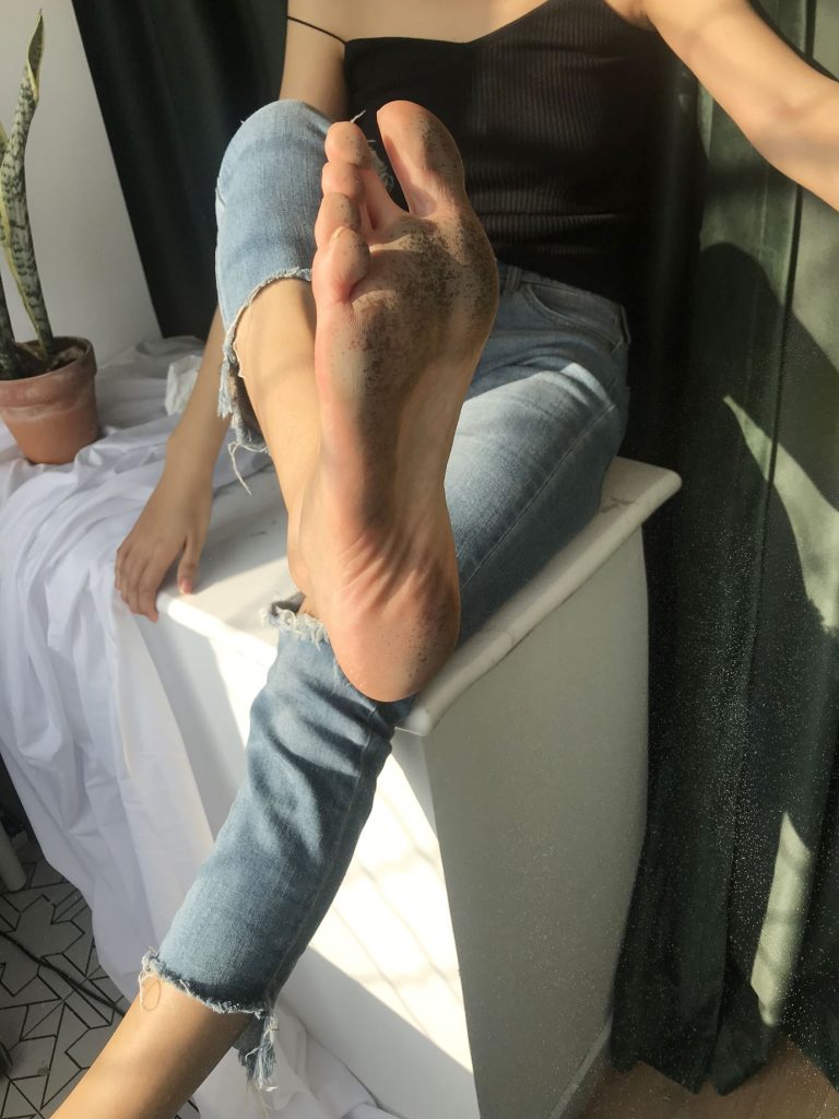 安喬喬兒(Nia喬喬) NO.015 臟腳踩雞蛋[116P/412MB]插圖