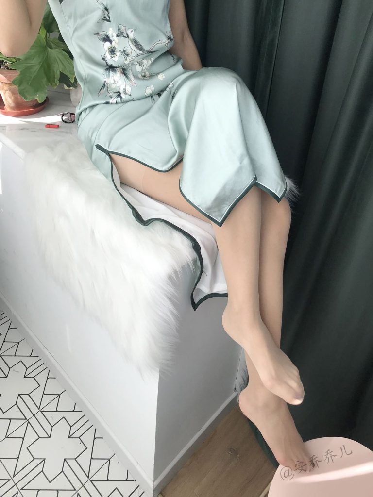 安喬喬兒(Nia喬喬) NO.017 安喬喬兒 黑絲旗袍[110P/407MB]插圖2