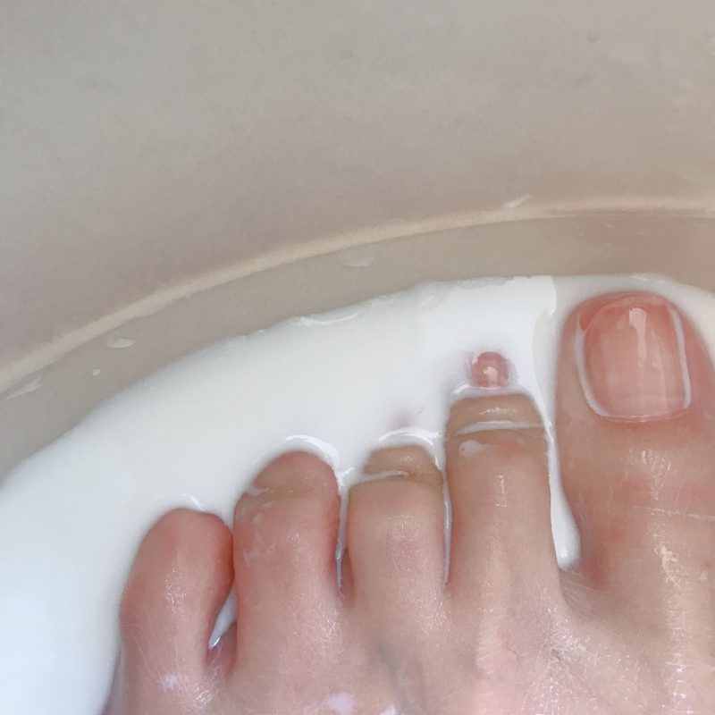 網(wǎng)紅Coser@安喬喬兒(Nia喬喬) 029 牛奶洗腳[102P/144MB]-無料攝影圈