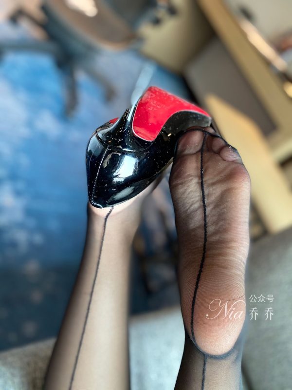 安喬喬兒(Nia喬喬) NO.038 OL絲誘[123P/655MB]-無料攝影圈