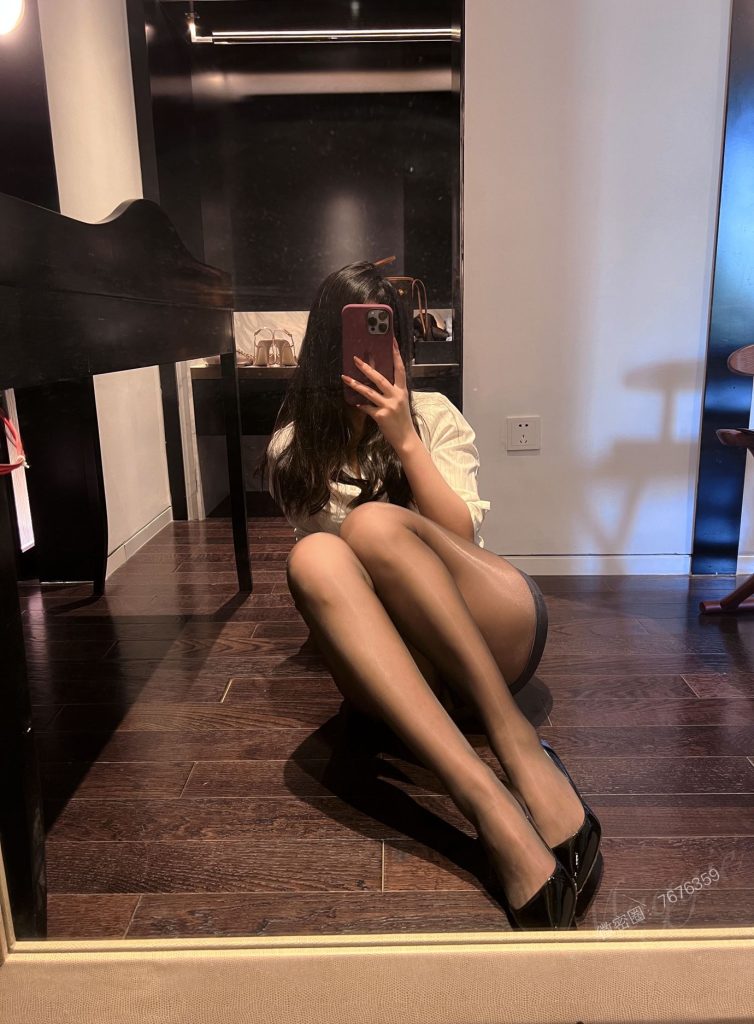 安喬喬兒(Nia喬喬) NO.047 小秘書來了[77P/1V/345MB]插圖2