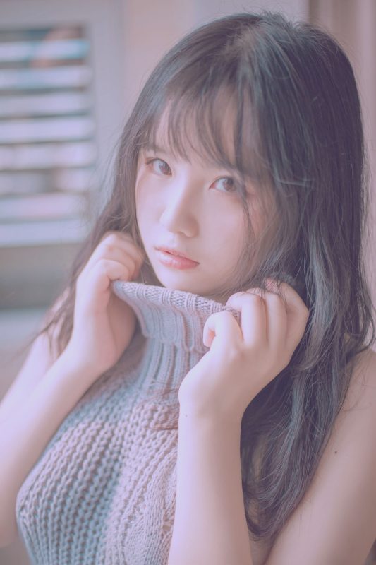 阿半今天很開心 NO.003 – 露背毛衣[28P/157MB]-無料攝影圈