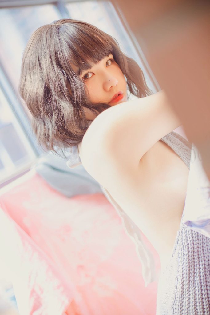 阿半今天很開心 NO.003 – 露背毛衣[28P/157MB]插圖2