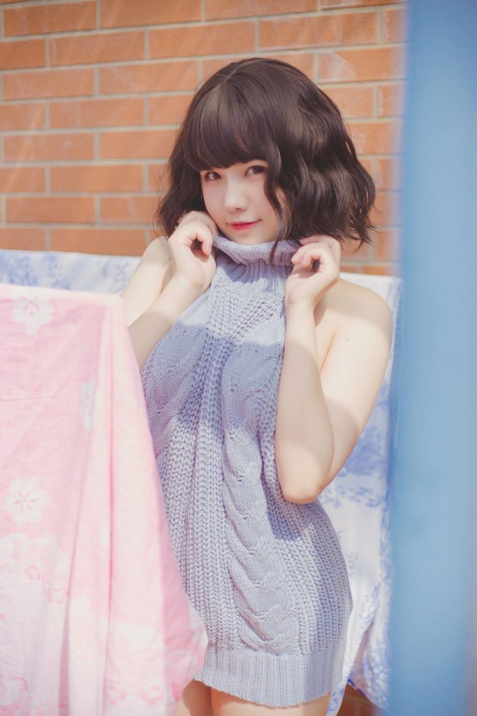 阿半今天很開心 NO.003 – 露背毛衣[28P/157MB]插圖3