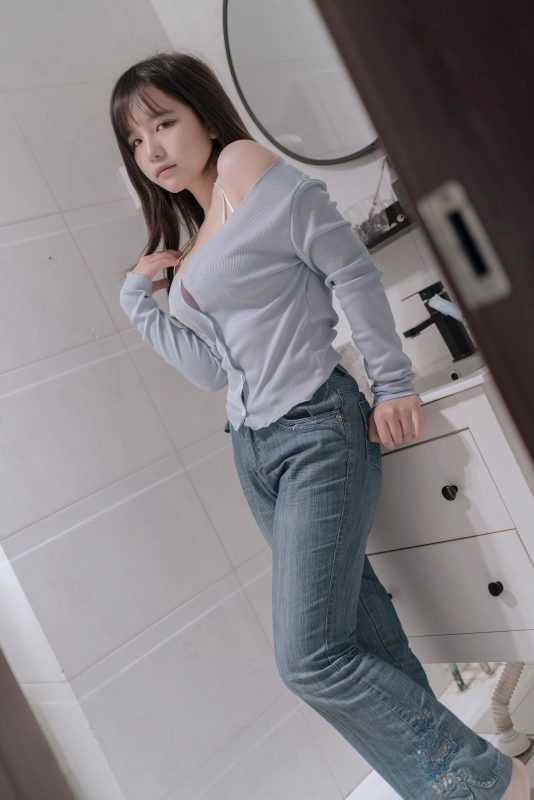 阿半今天很開心 NO.034 – 住在隔壁的太太[37P/333MB]-無料攝影圈