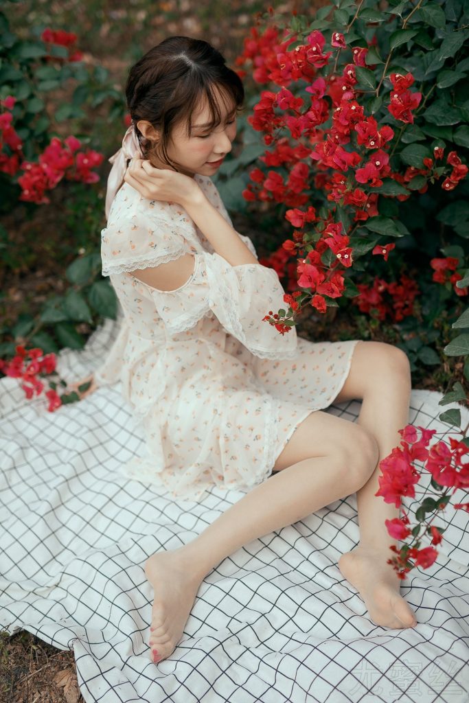 尤蜜絲攝影作品 NO.041 穿搭推廣展示圖集 野花香[30P/275MB]插圖