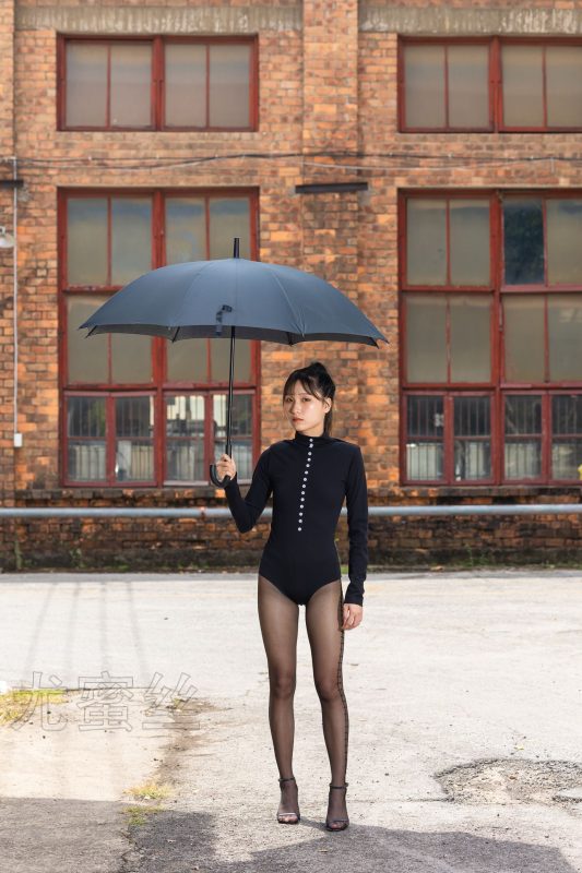 尤蜜絲攝影作品 NO.071 穿搭推廣展示圖集[45P/421MB]-無(wú)料攝影圈