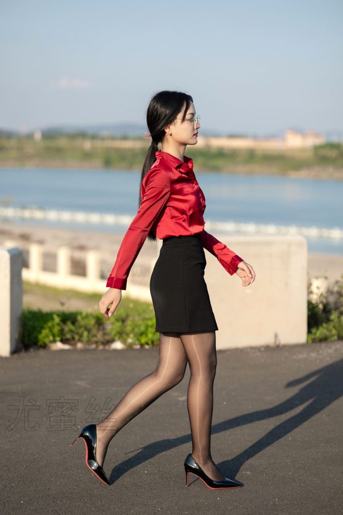 尤蜜絲攝影作品 NO.080 穿搭推廣展示圖集[87P/768MB]插圖