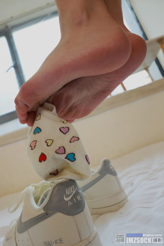 [MZSOCK]愛(ài)美足攝影作品 NO.245 夢(mèng)瑤[112P/1V/3.47GB]-無(wú)料攝影圈