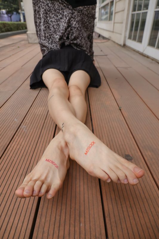 [MZSOCK]愛(ài)美足攝影作品 NO.292 雨沫[68P/708MB]-無(wú)料攝影圈