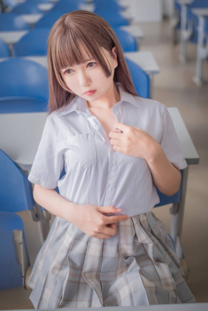 白金Saki寫真 002 制服黑絲 [24P/217MB]插圖3