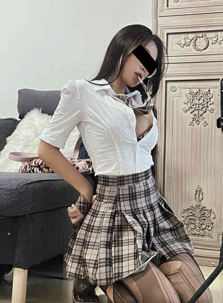 萌系小姐姐 051 白燁-&耶米西奶露 – 超辣獵犬姐姐 [52P/2V/748MB]插圖1