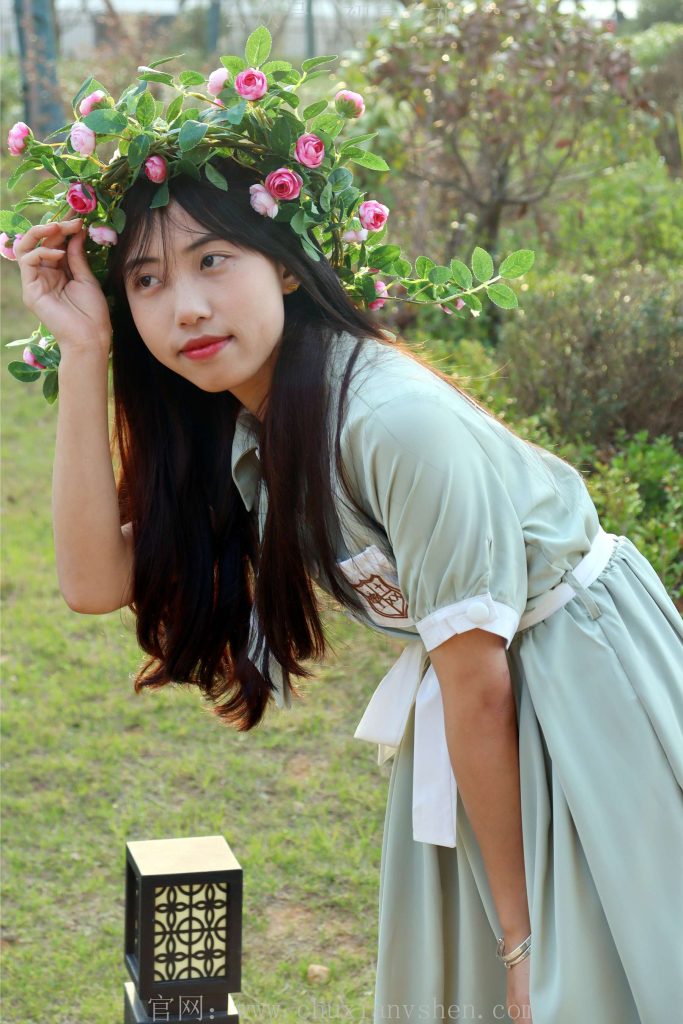 初夏女神 NO.002 雪糕 法式復古連衣裙搭36碼白皮鞋[102P/1V/6.32GB]插圖