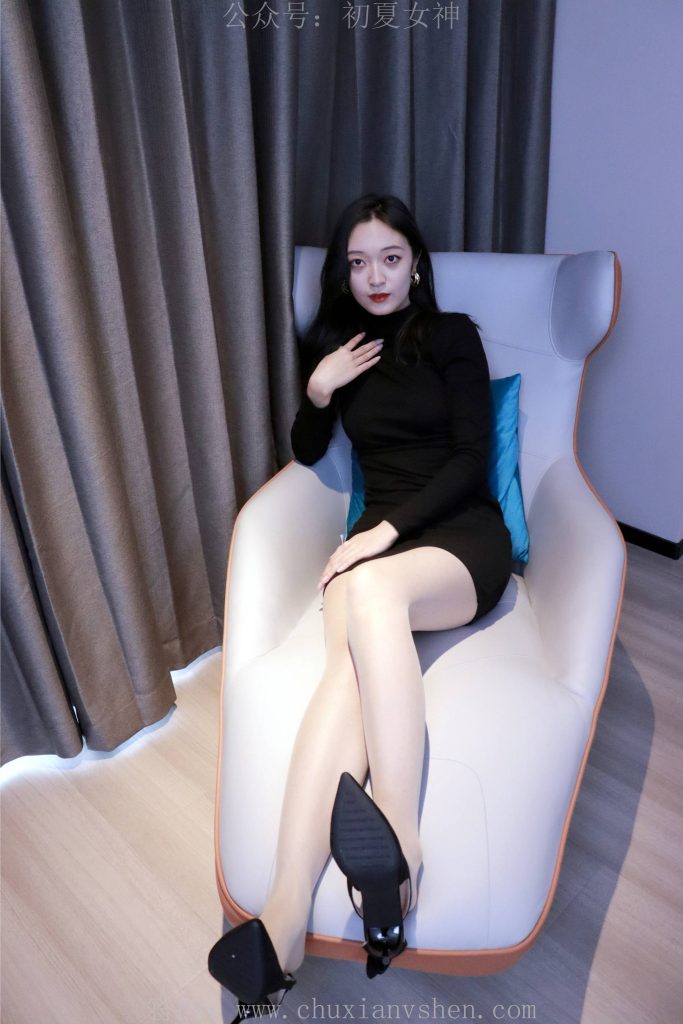 初夏女神 NO.003 依依 黑色瘦身衣搭配37碼高跟鞋[111P/1V/5.17GB]插圖3