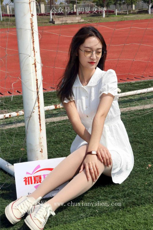 初夏女神 NO.004 鄰家女孩校園生活篇-肉絲帆布鞋[145P/1V/6.52GB]-無料攝影圈