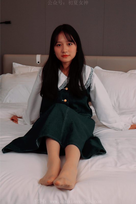 初夏女神 NO.005 沙沙 牛仔M碼長裙搭小黑皮鞋[112P/1V/5.25GB]-無料攝影圈