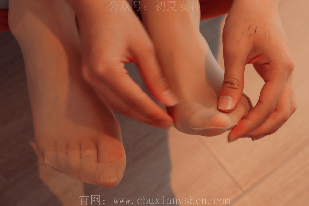 初夏女神 NO.005 沙沙 牛仔M碼長裙搭小黑皮鞋[112P/1V/5.25GB]插圖3