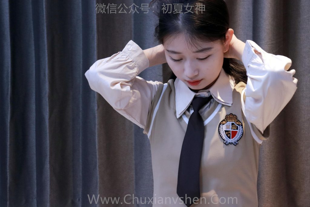 初夏女神 NO.018 念念 秋冬學(xué)院風(fēng)顯瘦連衣裙S碼搭配[131P/1V/4.42GB]插圖2