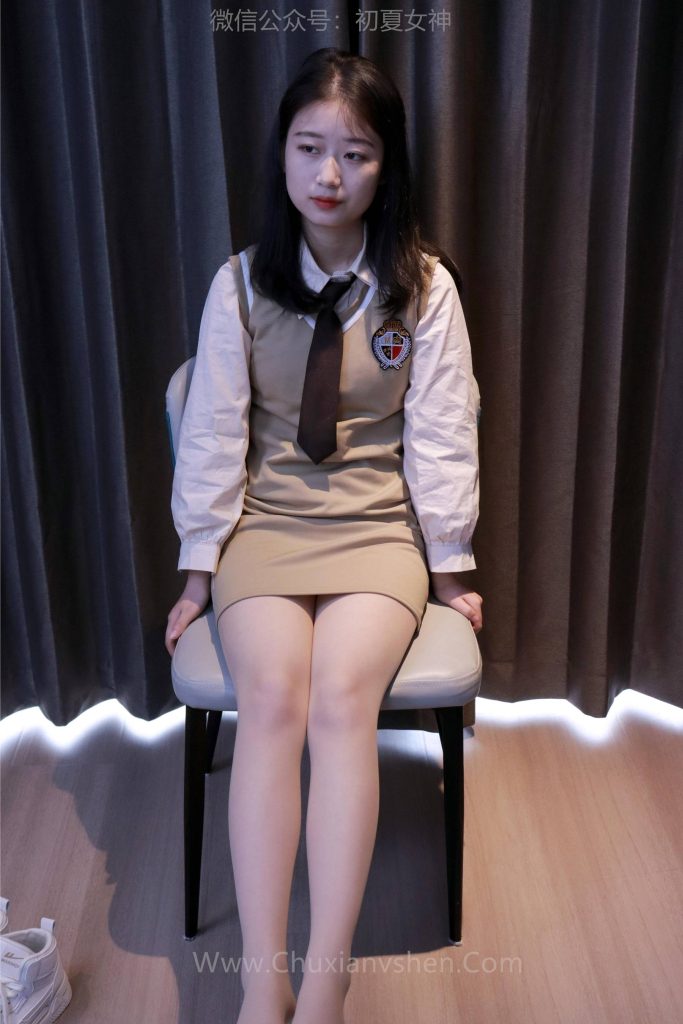 初夏女神 NO.018 念念 秋冬學(xué)院風(fēng)顯瘦連衣裙S碼搭配[131P/1V/4.42GB]插圖3