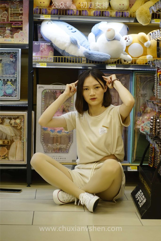 初夏女神 NO.026 大發(fā) 時(shí)尚短褲套裝[130P/1V/6.82GB]插圖3