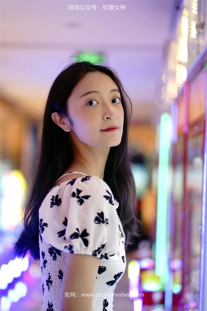 初夏女神 NO.030 依依 鄰家女孩-商場篇[88P/1V/3.83GB]插圖2