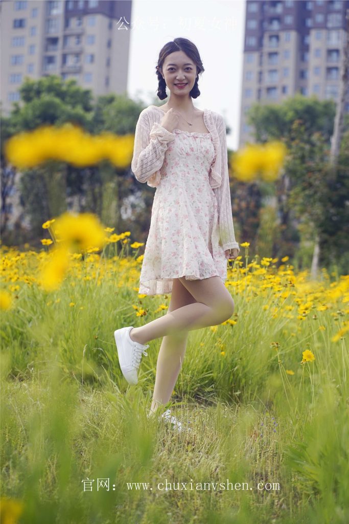 初夏女神 NO.032 依依 鄰家女孩-風(fēng)中少女[122P/1V/4.65GB]插圖1