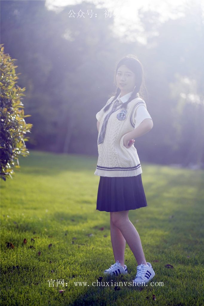 初夏女神 NO.039 念念 春秋JK套搭配三葉草貝殼頭鞋[115P/1V/4.92GB]插圖