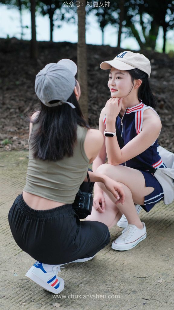 初夏女神 NO.044 點(diǎn)點(diǎn)&雙雙 姐妹出行[163P/1V/7.05GB]插圖2