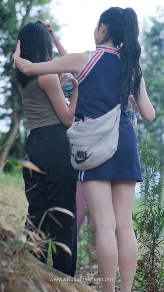 初夏女神 NO.044 點(diǎn)點(diǎn)&雙雙 姐妹出行[163P/1V/7.05GB]插圖3