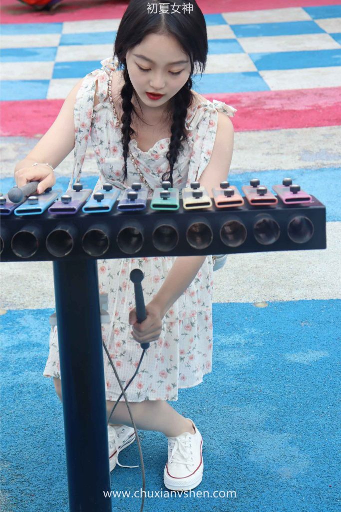 初夏女神 NO.050 雙雙 公園游玩[221P/1V/7.29GB]插圖2