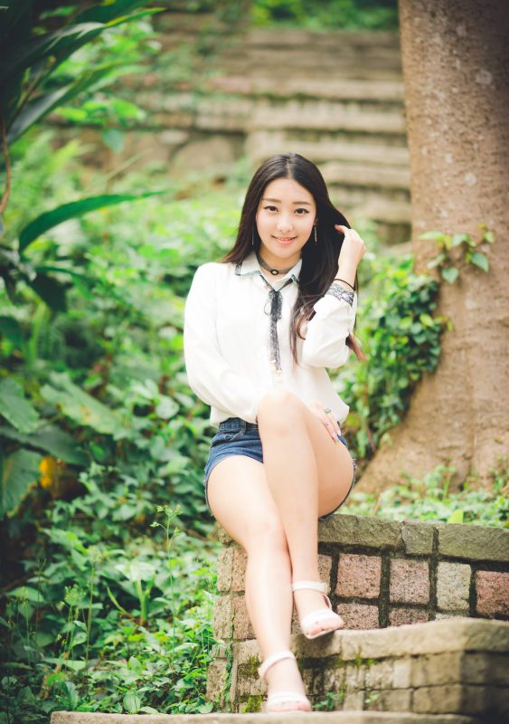 精選街拍攝影 No.106 吳采婕 牛仔短褲涼高美腿 [35P/123M]-無料攝影圈