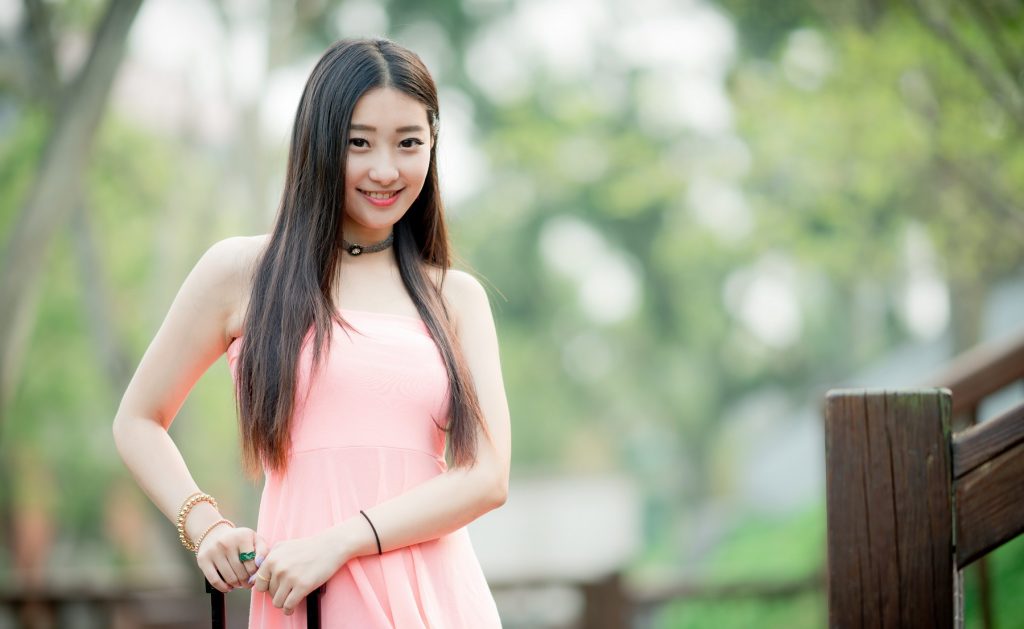 精選街拍攝影 No.107 吳采婕 吊帶連衣短裙高跟美腿 [32P/117M]插圖2