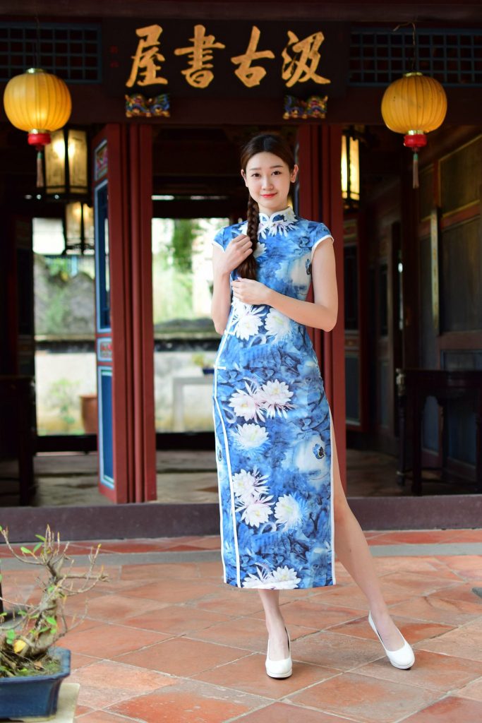 精選街拍攝影 No.115 美元 高衩長旗袍白高跟美腿 [165P/189M]插圖1