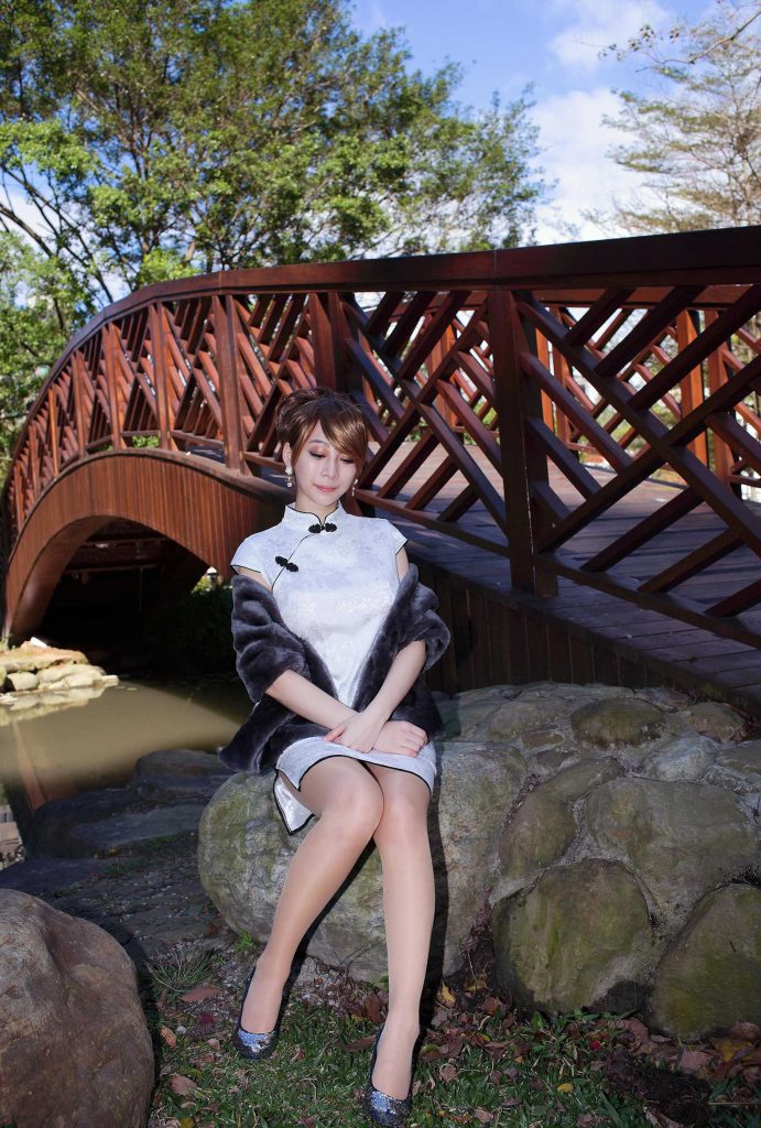 精選街拍攝影 No.130 小優(yōu) 短旗袍絲襪高跟美腿 [78P/400M]插圖3