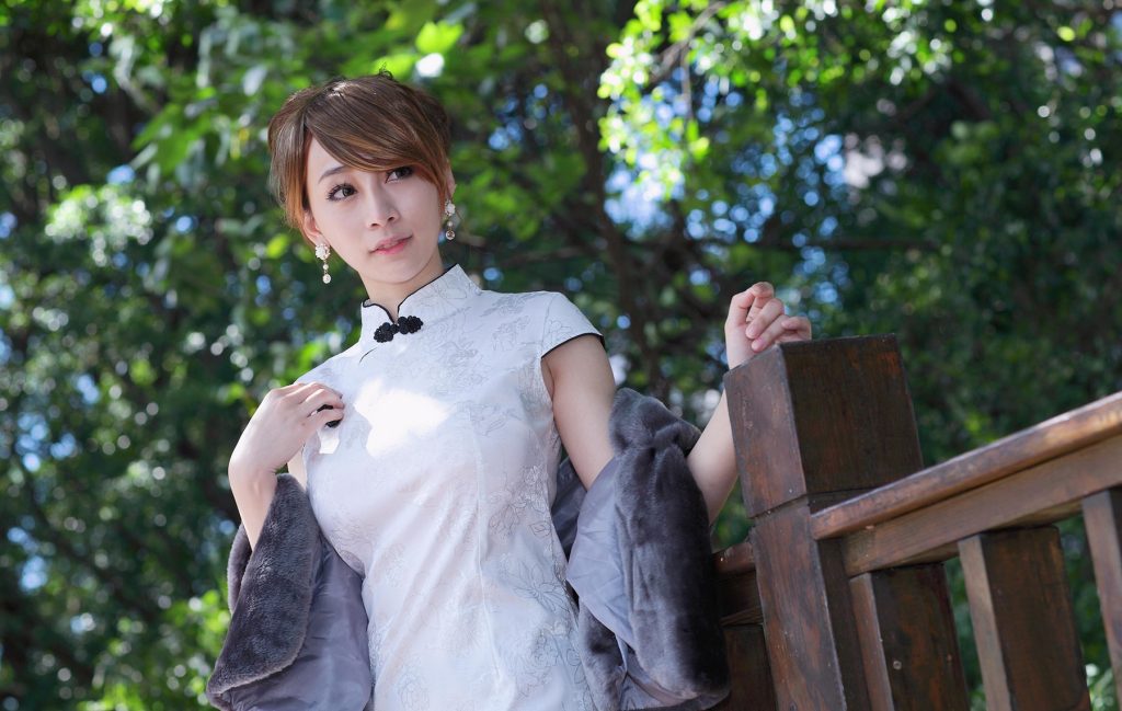 精選街拍攝影 No.130 小優(yōu) 短旗袍絲襪高跟美腿 [78P/400M]插圖2