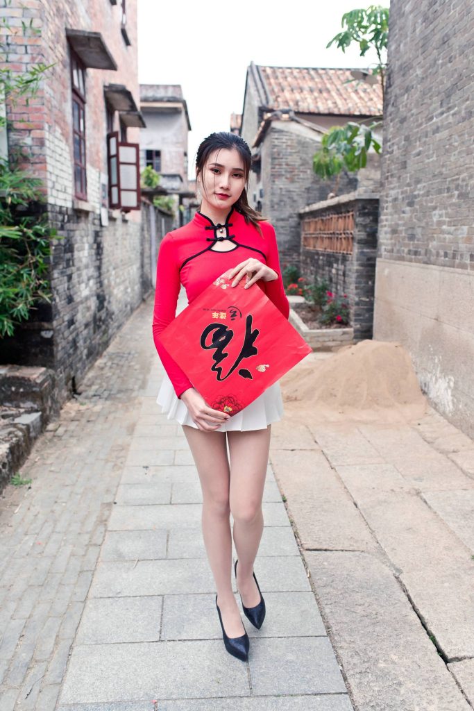 精選街拍攝影 No.176 紅衣白裙極品絲足美女春光鬧古村 3 [92P/116M]插圖2